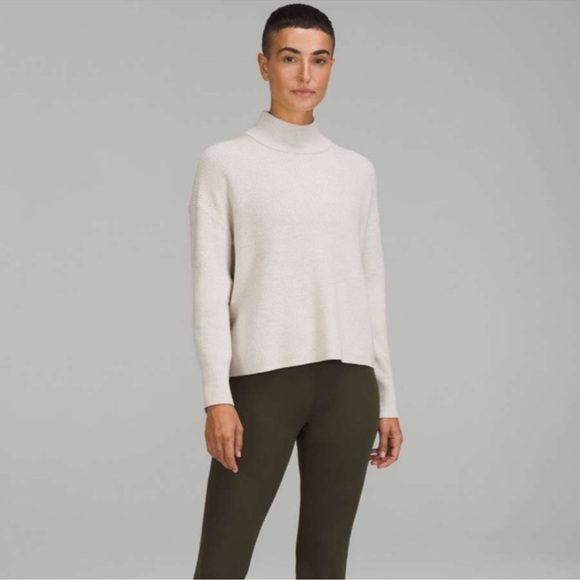 lululemon athletica Cream Turtleneck Sweater - Picture 4 of 6